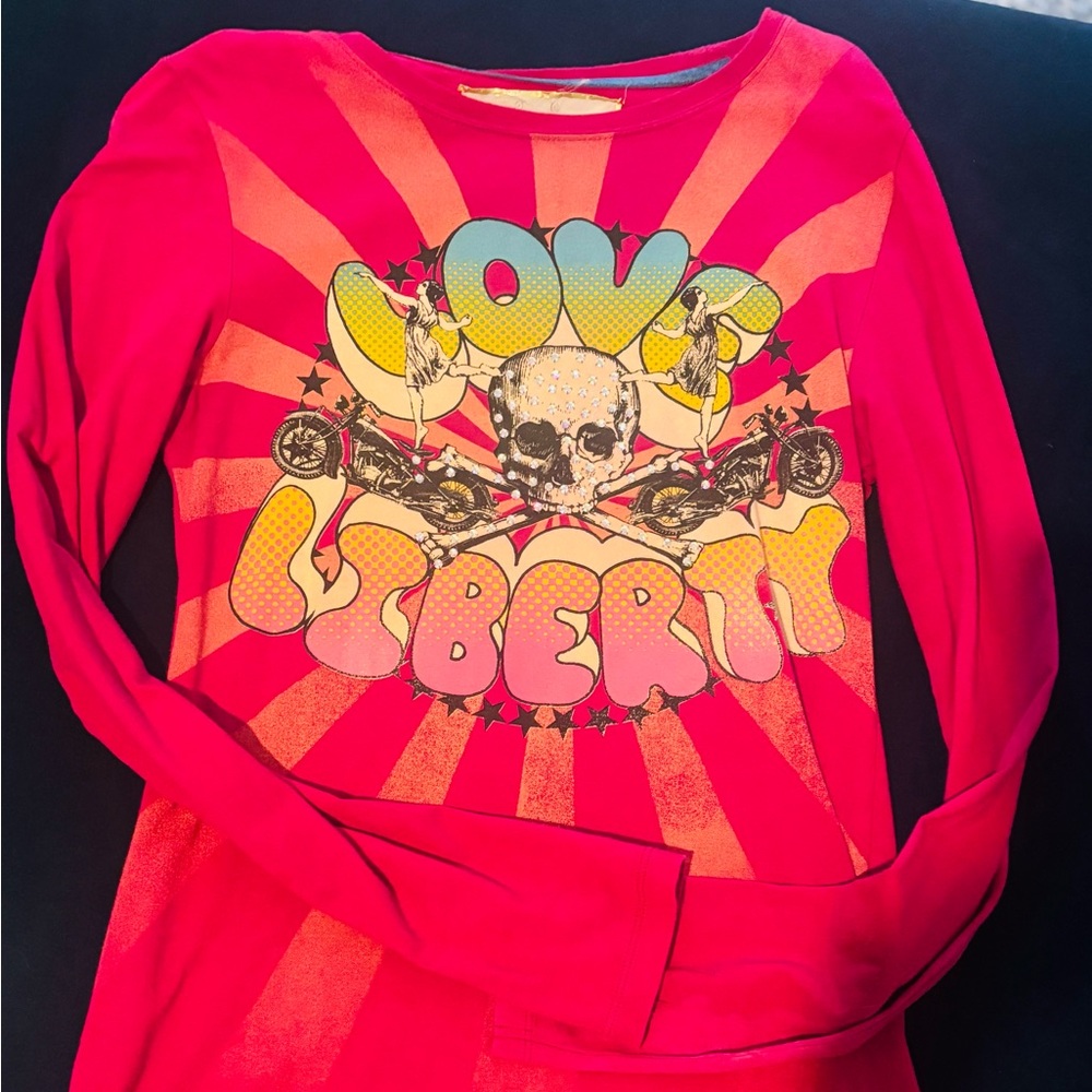 For Love and liberty top / Johnny was 
Small